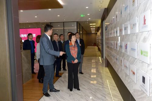 0107-以四个协同在新赛道上跑出加速度 上海电气集团领导班子赴上海科创集团交流学习