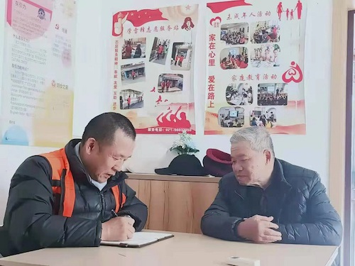 志愿者在行动.jpg